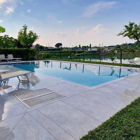 Sara Holiday Rentals Bardolino Bagian luar foto
