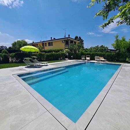 Sara Holiday Rentals Bardolino Bagian luar foto