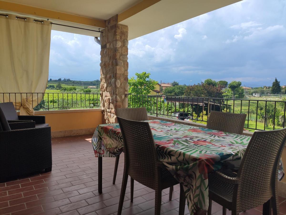 Sara Holiday Rentals Bardolino Bagian luar foto