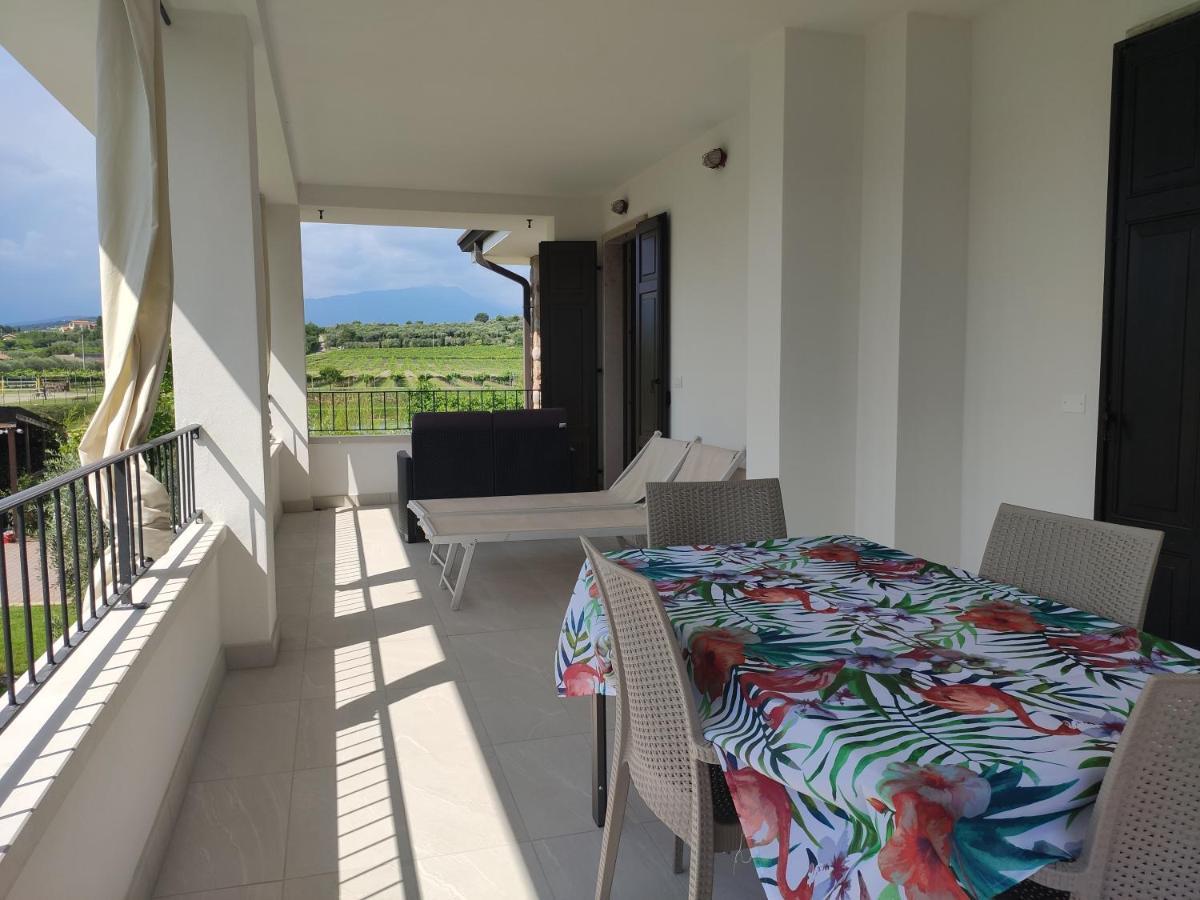 Sara Holiday Rentals Bardolino Bagian luar foto