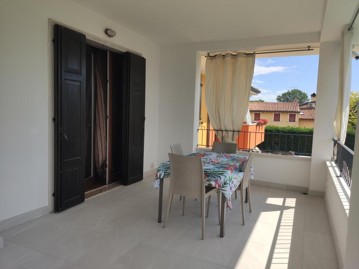 Sara Holiday Rentals Bardolino Bagian luar foto