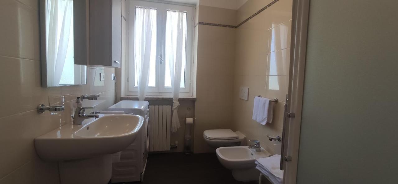 Sara Holiday Rentals Bardolino Bagian luar foto
