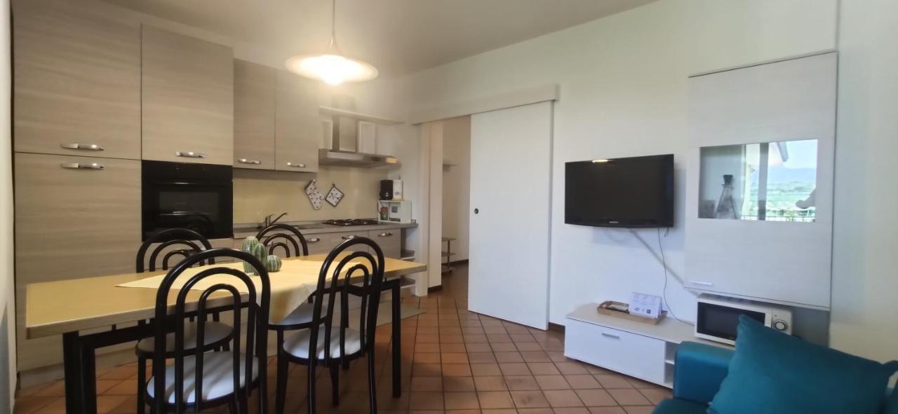 Sara Holiday Rentals Bardolino Bagian luar foto
