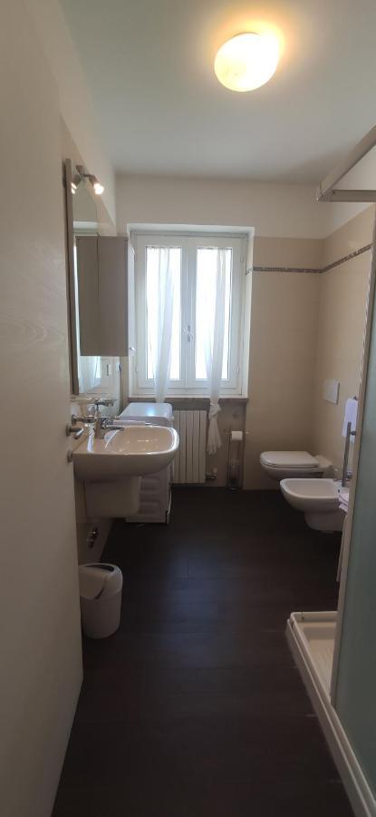 Sara Holiday Rentals Bardolino Bagian luar foto